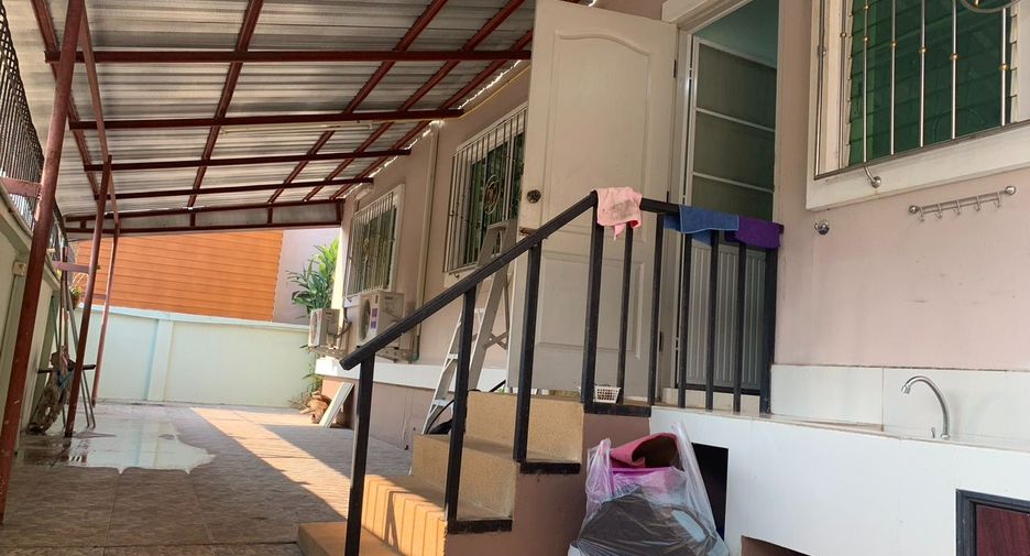For sale 3 bedrooms house in Chiang Kham, Phayao