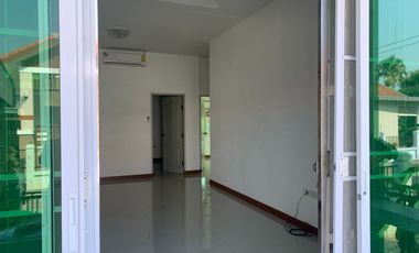For sale 3 bedrooms house in Chiang Kham, Phayao