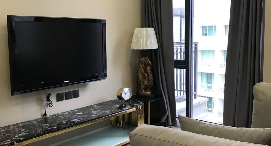 For rent and for sale 2 bedrooms condo in Pathum Wan, Bangkok