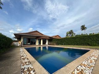 For sale 2 bed villa in Nuea Khlong, Krabi