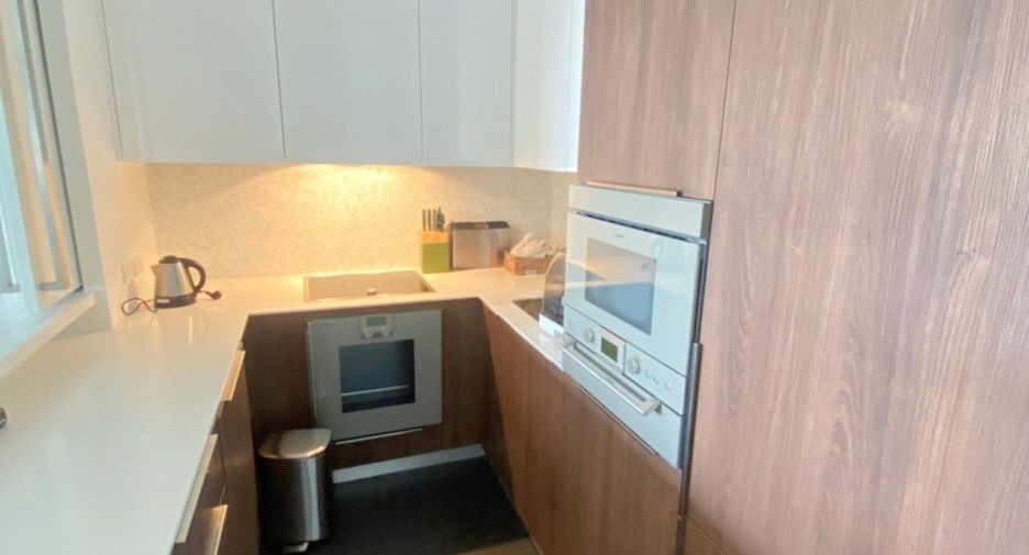 For rent 2 bedrooms condo in Pathum Wan, Bangkok