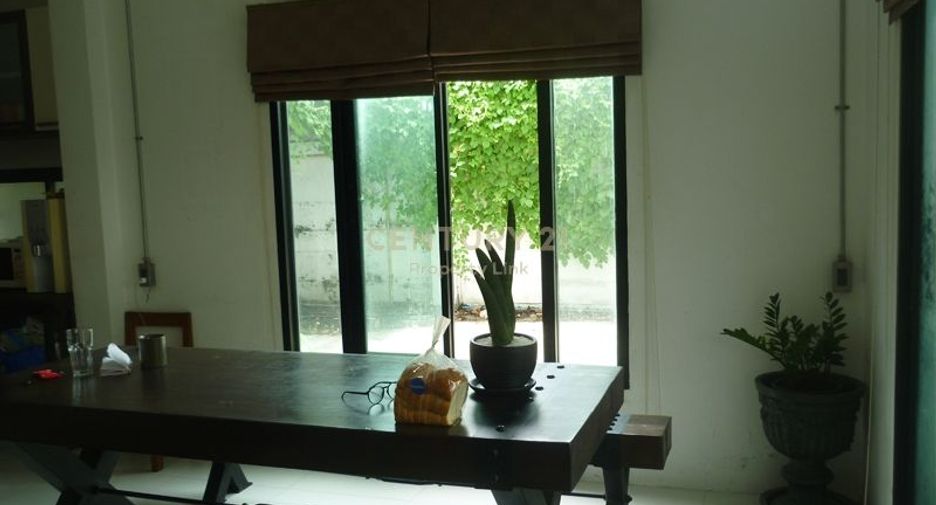 For rent and for sale 4 bedrooms house in Bang Kruai, Nonthaburi