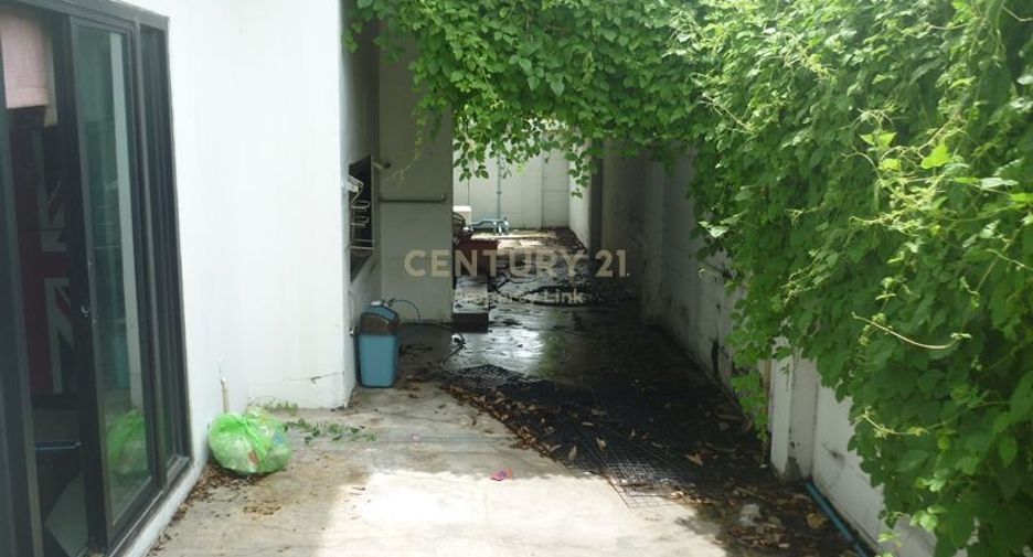 For rent and for sale 4 bedrooms house in Bang Kruai, Nonthaburi