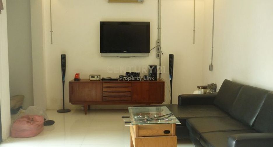 For rent and for sale 4 bedrooms house in Bang Kruai, Nonthaburi