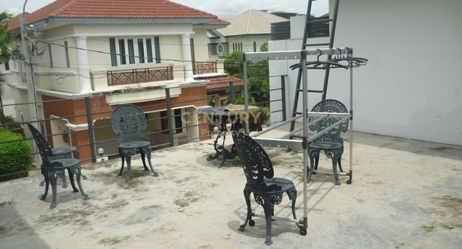 For rent and for sale 4 bedrooms house in Bang Kruai, Nonthaburi