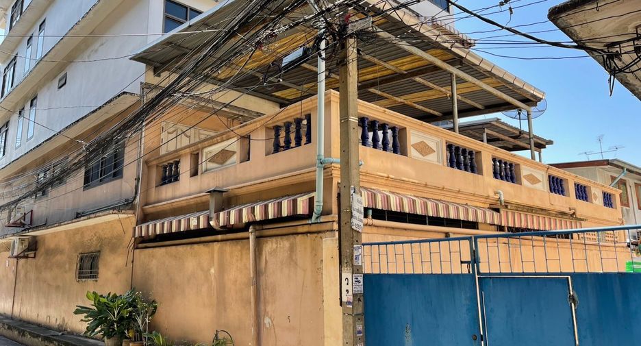For rent そして for sale 6 Beds office in Thon Buri, Bangkok