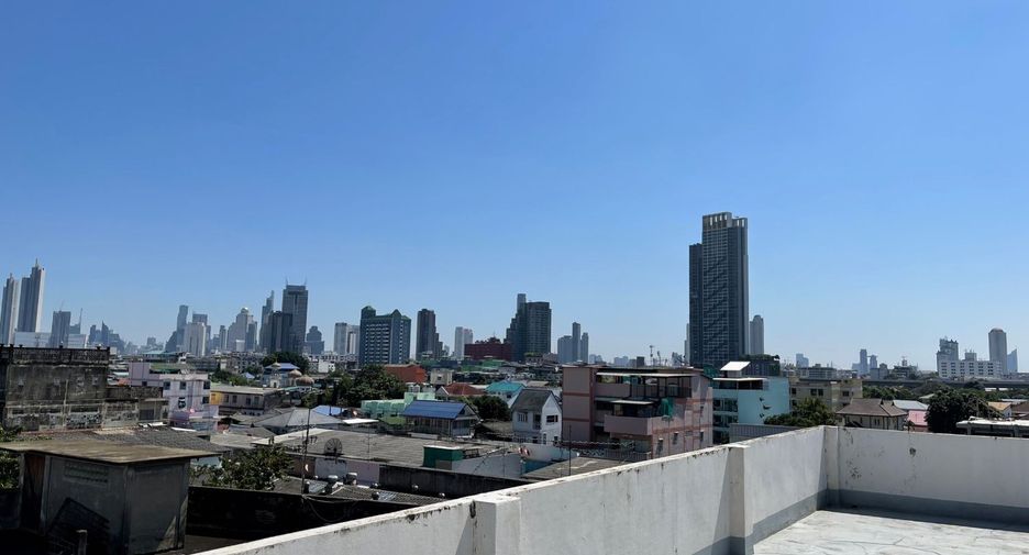 出售 6 卧室 办公室 在 Thon Buri, 曼谷
