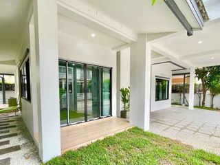For sale 3 bedrooms house in Mueang Chiang Mai, Chiang Mai
