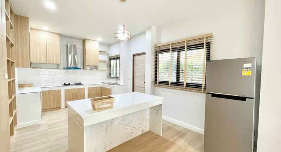 Haus zum Kauf mit 3 Zimmer in Mueang Chiang Mai, Chiang Mai