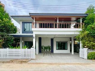 For sale 3 bedrooms house in Mueang Chiang Mai, Chiang Mai