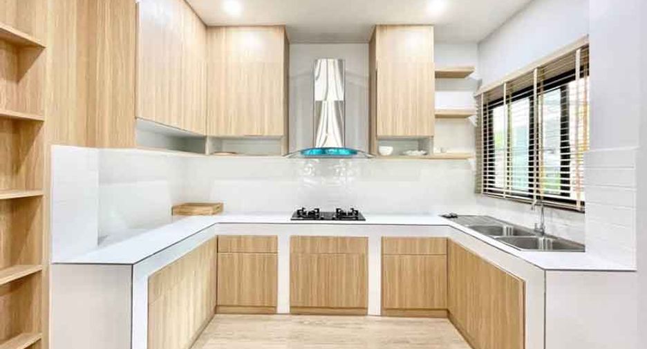 Haus zum Kauf mit 3 Zimmer in Mueang Chiang Mai, Chiang Mai