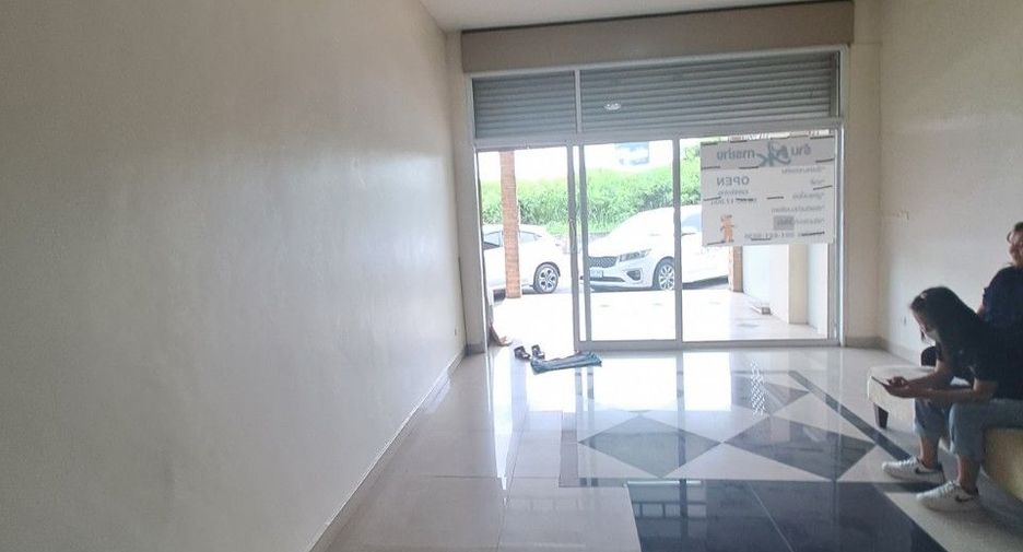 For sale 2 bed retail Space in East Pattaya, Pattaya