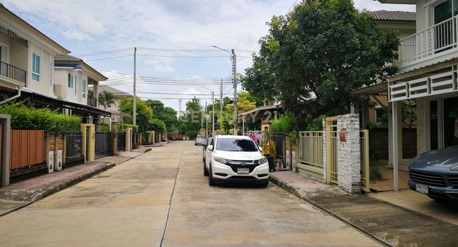 For sale 3 Beds house in Suan Luang, Bangkok
