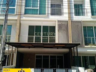 Reihenhaus zur Miete mit 4 Zimmer in Chatuchak, Bangkok