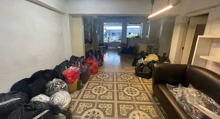 For rent and for sale 4 bedrooms retail Space in Khlong Toei, Bangkok