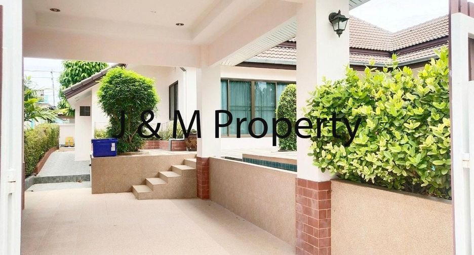 For sale 4 ベッドルーム house in Hua Hin, Prachuap Khiri Khan