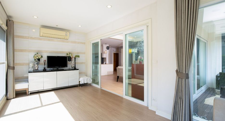 For sale 4 bedrooms house in Bang Kruai, Nonthaburi