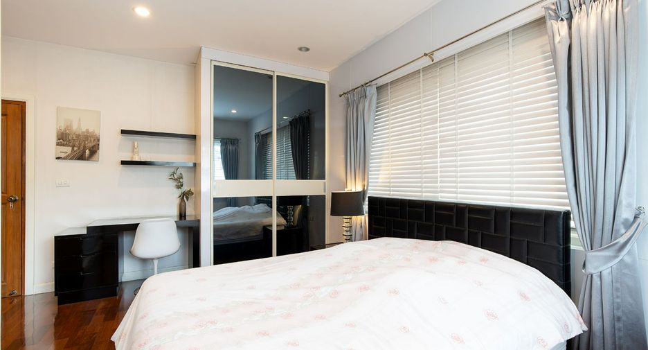 For sale 4 bedrooms house in Bang Kruai, Nonthaburi