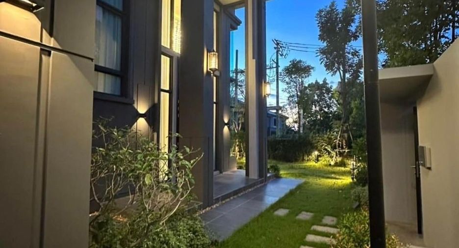 For rent そして for sale 5 Beds house in Taling Chan, Bangkok