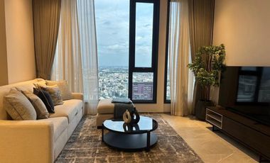 À louer 3 chambres condo à Khlong Toei, Bangkok