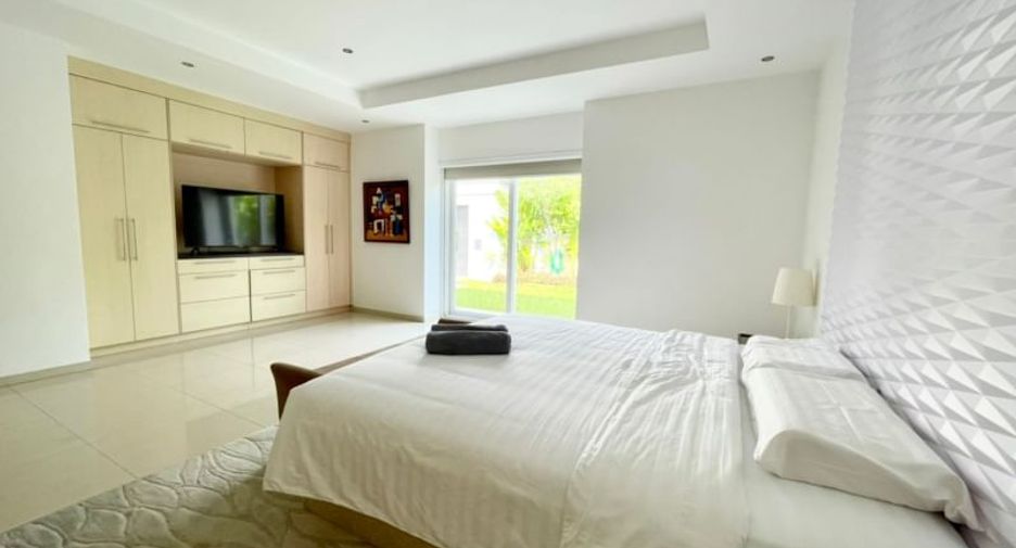 For rent 7 Beds villa in East Pattaya, Pattaya
