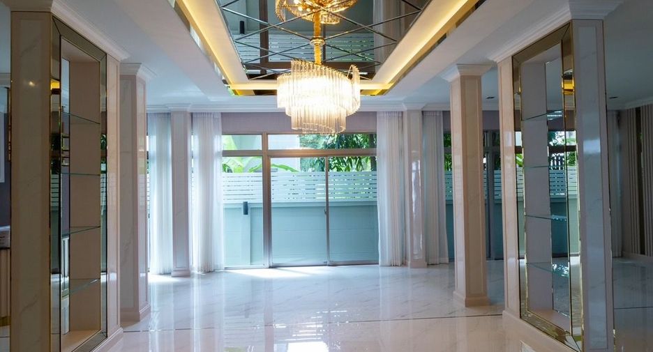 Casa en venta de 5 habitaciones en Lat Krabang, Bangkok