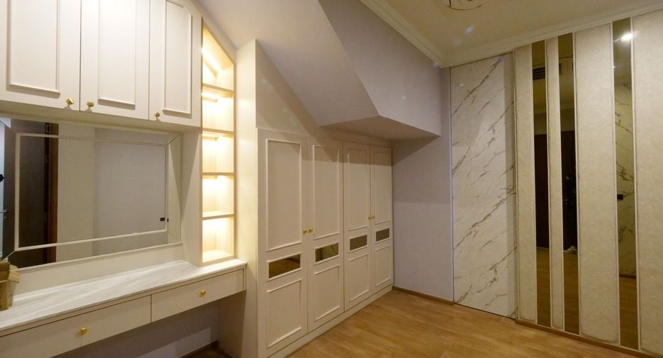 Casa en venta de 5 habitaciones en Lat Krabang, Bangkok