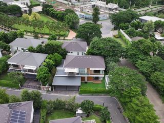 For sale 5 bedrooms house in Lat Krabang, Bangkok