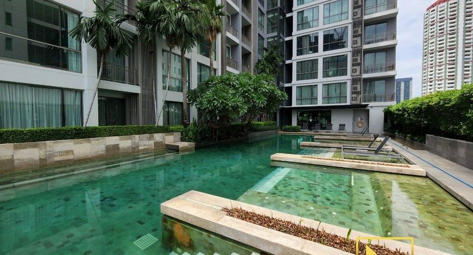 For rent 1 bed condo in Watthana, Bangkok