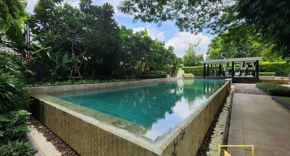 For rent 1 bed condo in Watthana, Bangkok