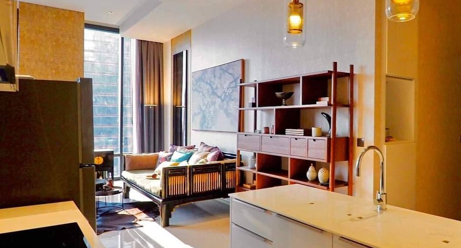 À louer et à vendre 2 chambres condo à Bang Rak, Bangkok