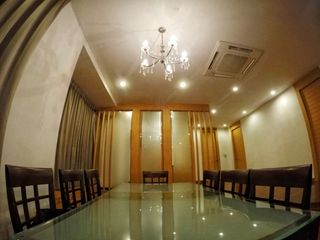 Продажа 3 спальни кондо в Кхлонг Тоеи, Бангкок
