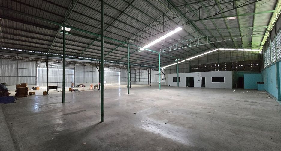 For rent 2 bed warehouse in Pak Kret, Nonthaburi