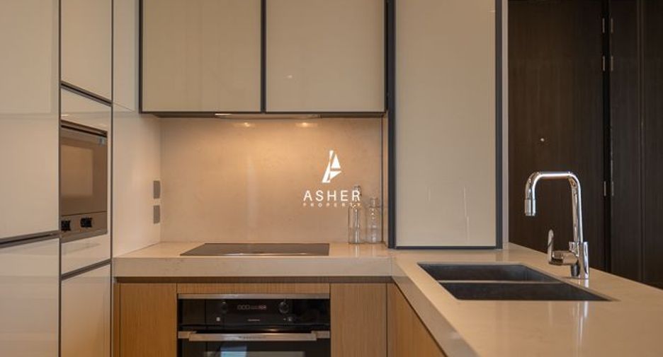 For rent 2 bedrooms condo in Khlong Toei, Bangkok
