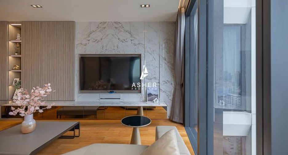 For rent 2 bedrooms condo in Khlong Toei, Bangkok