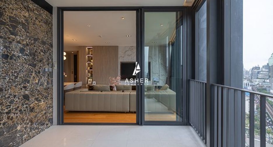 For rent 2 bedrooms condo in Khlong Toei, Bangkok