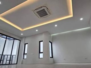 Local comercial en alquiler de 5 habitaciones en Watthana, Bangkok