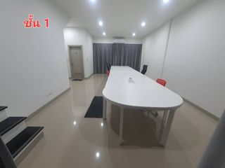 For rent 3 Beds townhouse in Lat Phrao, Bangkok