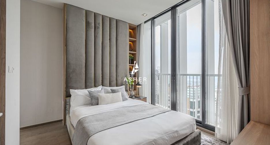 For sale 3 bedrooms condo in Khlong Toei, Bangkok
