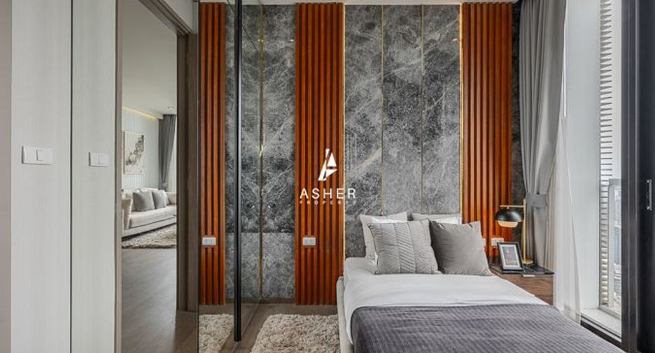 For sale 3 bedrooms condo in Khlong Toei, Bangkok