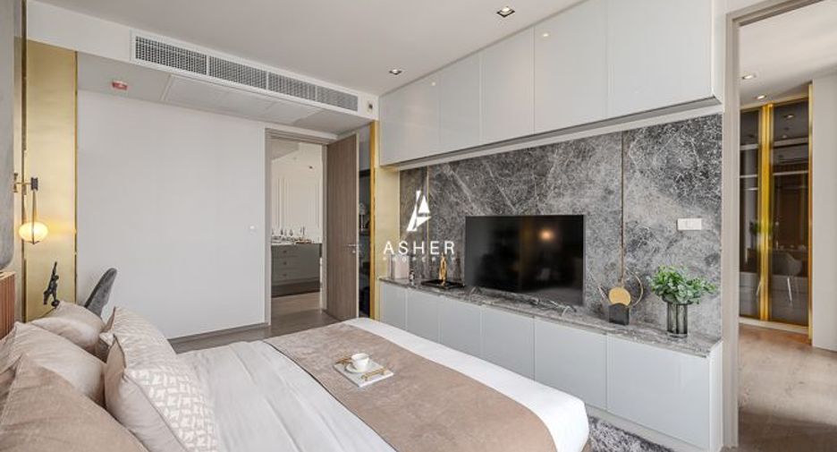 For sale 3 bedrooms condo in Khlong Toei, Bangkok