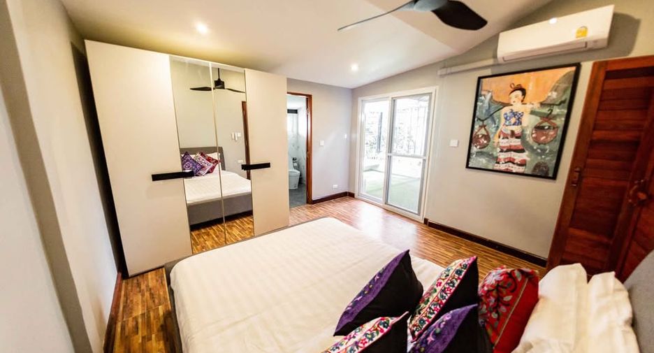 For rent 3 bedrooms townhouse in Mueang Chiang Mai, Chiang Mai