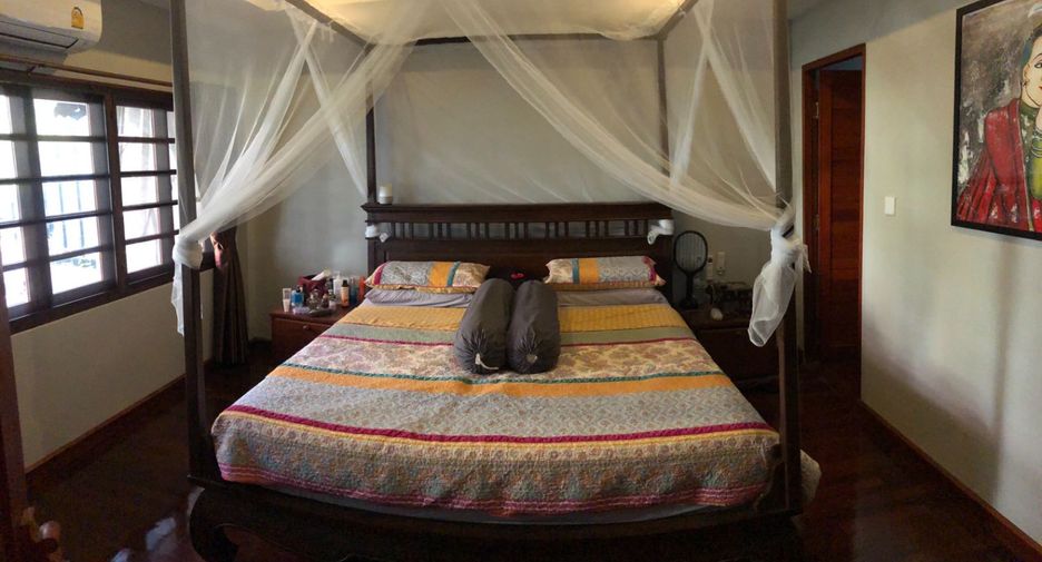For rent 3 bedrooms townhouse in Mueang Chiang Mai, Chiang Mai