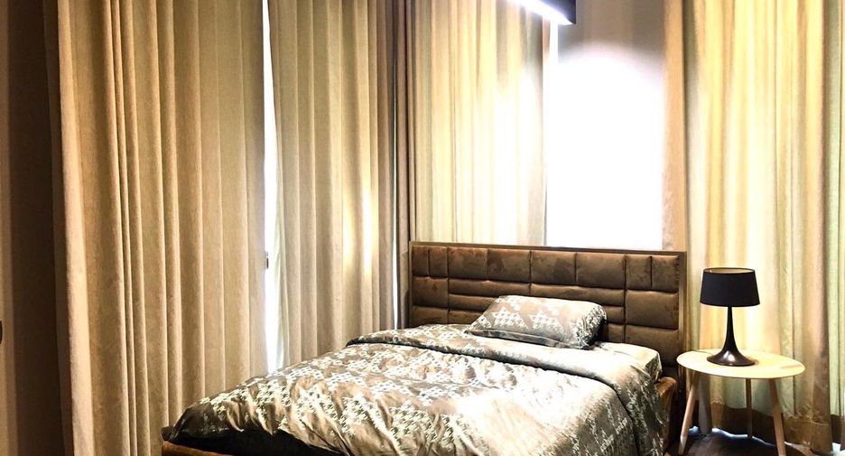 For rent 3 bedrooms condo in Khlong Toei, Bangkok
