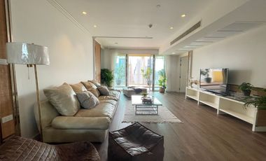 For rent 4 ベッドルーム condo in Khlong Toei, Bangkok