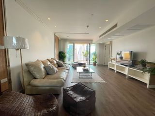 For rent 4 ベッドルーム condo in Khlong Toei, Bangkok