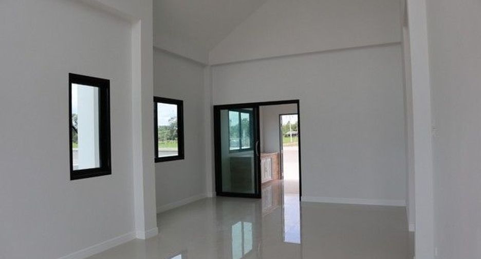 Haus zum Kauf mit 3 Zimmer in Mueang Surin, Surin