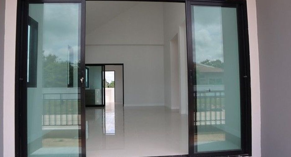 Haus zum Kauf mit 3 Zimmer in Mueang Surin, Surin