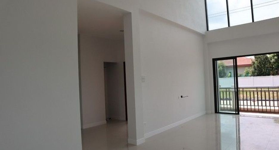 Haus zum Kauf mit 3 Zimmer in Mueang Surin, Surin
