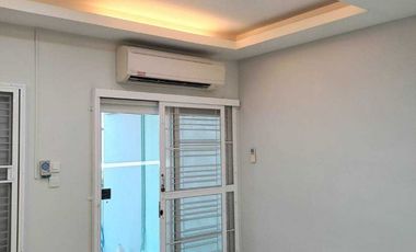 For sale 3 ベッドルーム townhouse in Min Buri, Bangkok